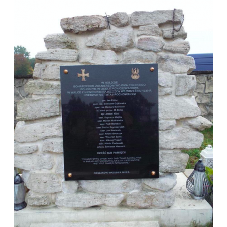 tablica-pamiątkowa-zołnierzy-Cieszanowa